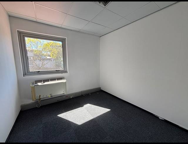254M² OFFICE TO LET IN TYGER VALLEY